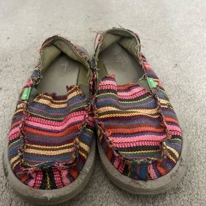 Sanuk Sidewalk Surfers